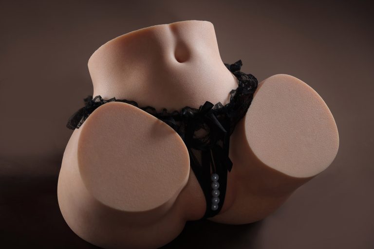 Daisy-Big-Ass-Sex-Doll-Sillicone-Porn-Sex-Doll-With-Dual-Tunnels-16-scaled.jpg