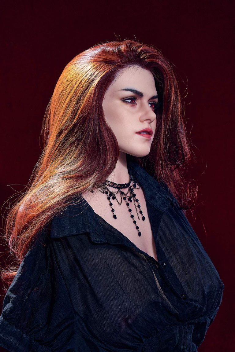 Erovenus-Selene-17.jpg