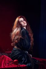 Selene: Muñeca sexual realista de silicona de 30.49kg, vampiresa madura con pechos grandes - Imagen 9